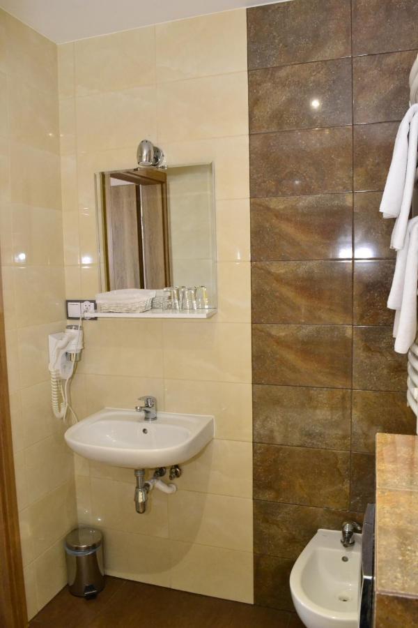 Comfort-24 Slupca Bagian luar foto