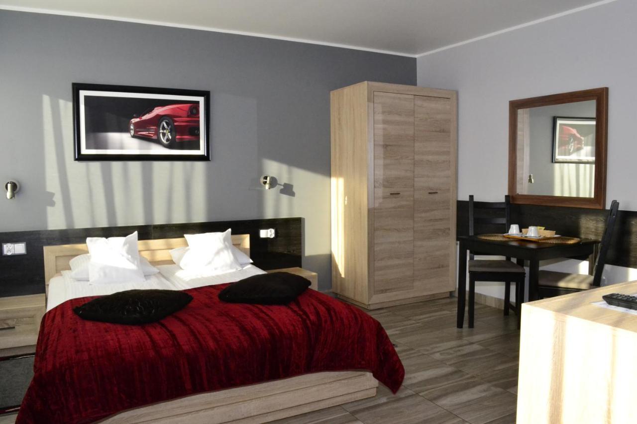 Comfort-24 Slupca Bagian luar foto