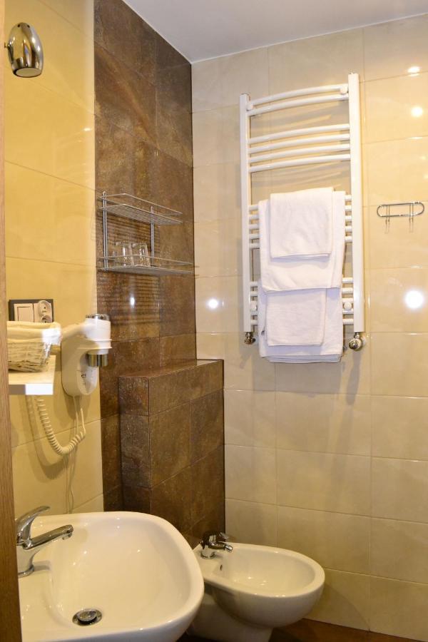 Comfort-24 Slupca Bagian luar foto