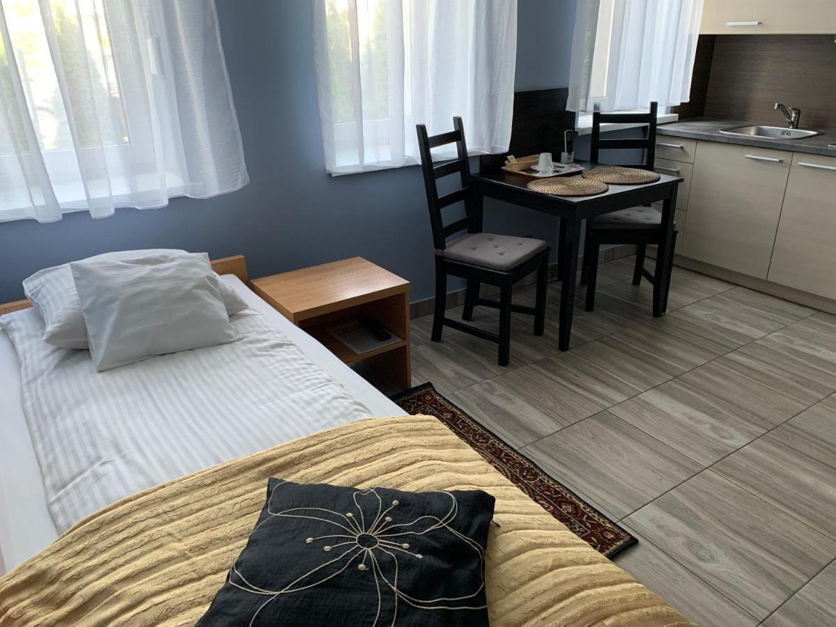 Comfort-24 Slupca Bagian luar foto
